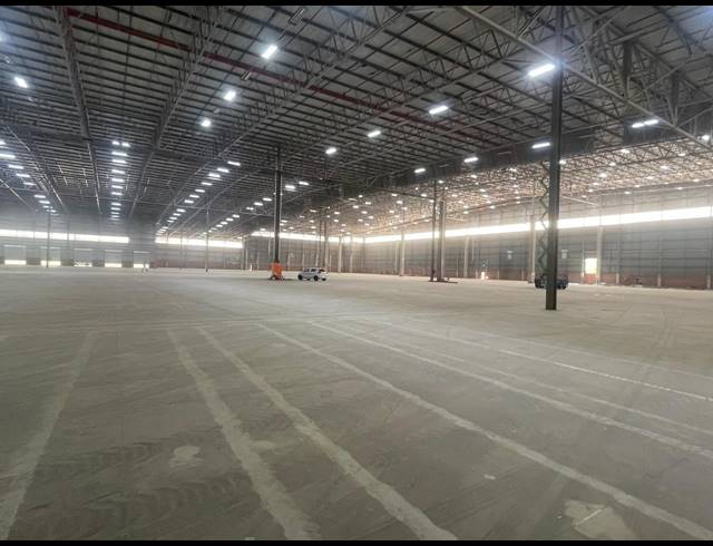 29,677M² WAREHOUSE TO LET IN PROSPECTON INDUSTRIAL